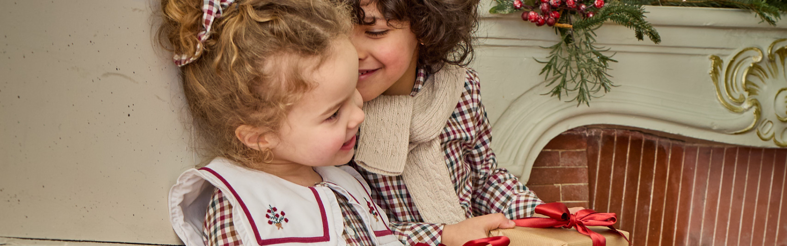 Coordinating Sibling Holiday Outfits