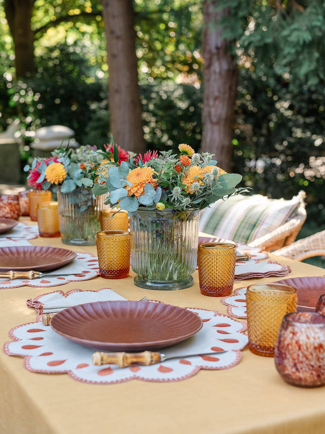 Scalloped Beige Placemat with Terracotta Embroidery - Set of 6