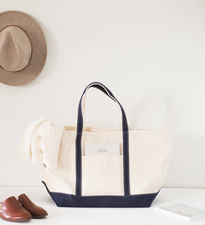 Large Classic Tote in Navy