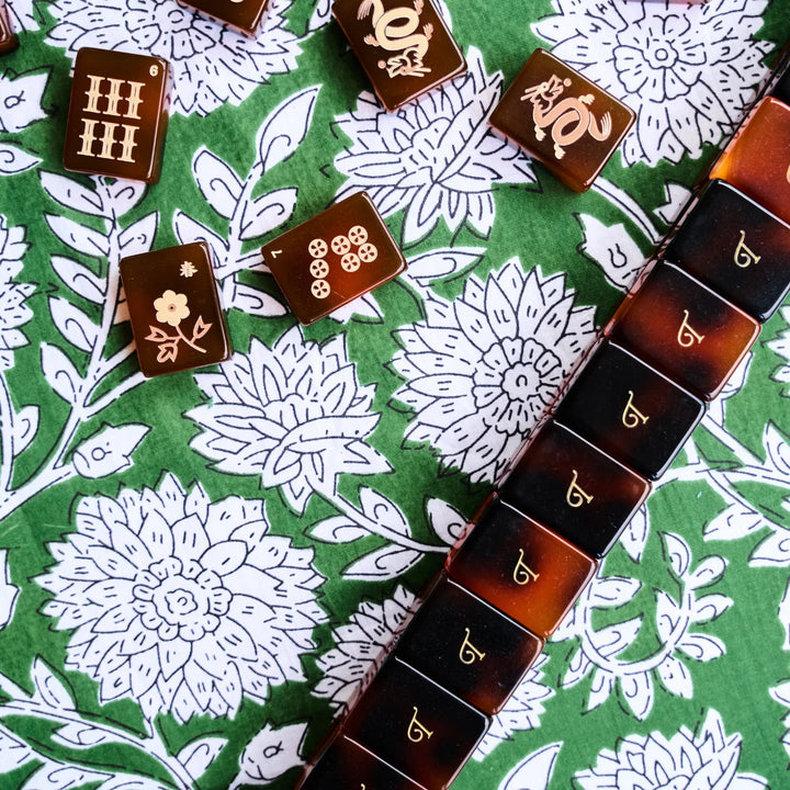 Green Floral Block Print Pleated Mahjong Tablcloth with tortoise tiles