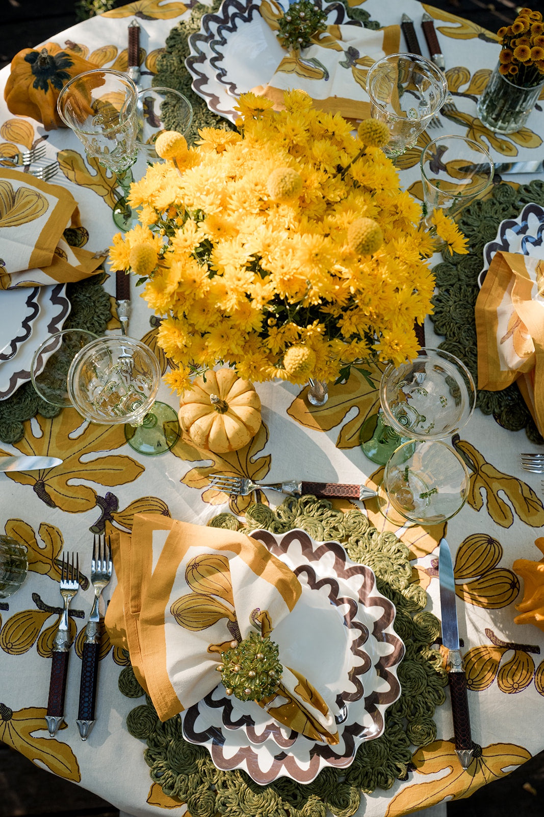 Russet Arabesque Trim Scallop Salad Plate