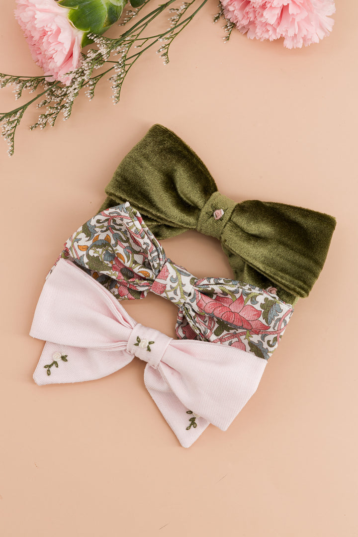 Bonnie Pink Baroque Flower Print Hair Bow Clip