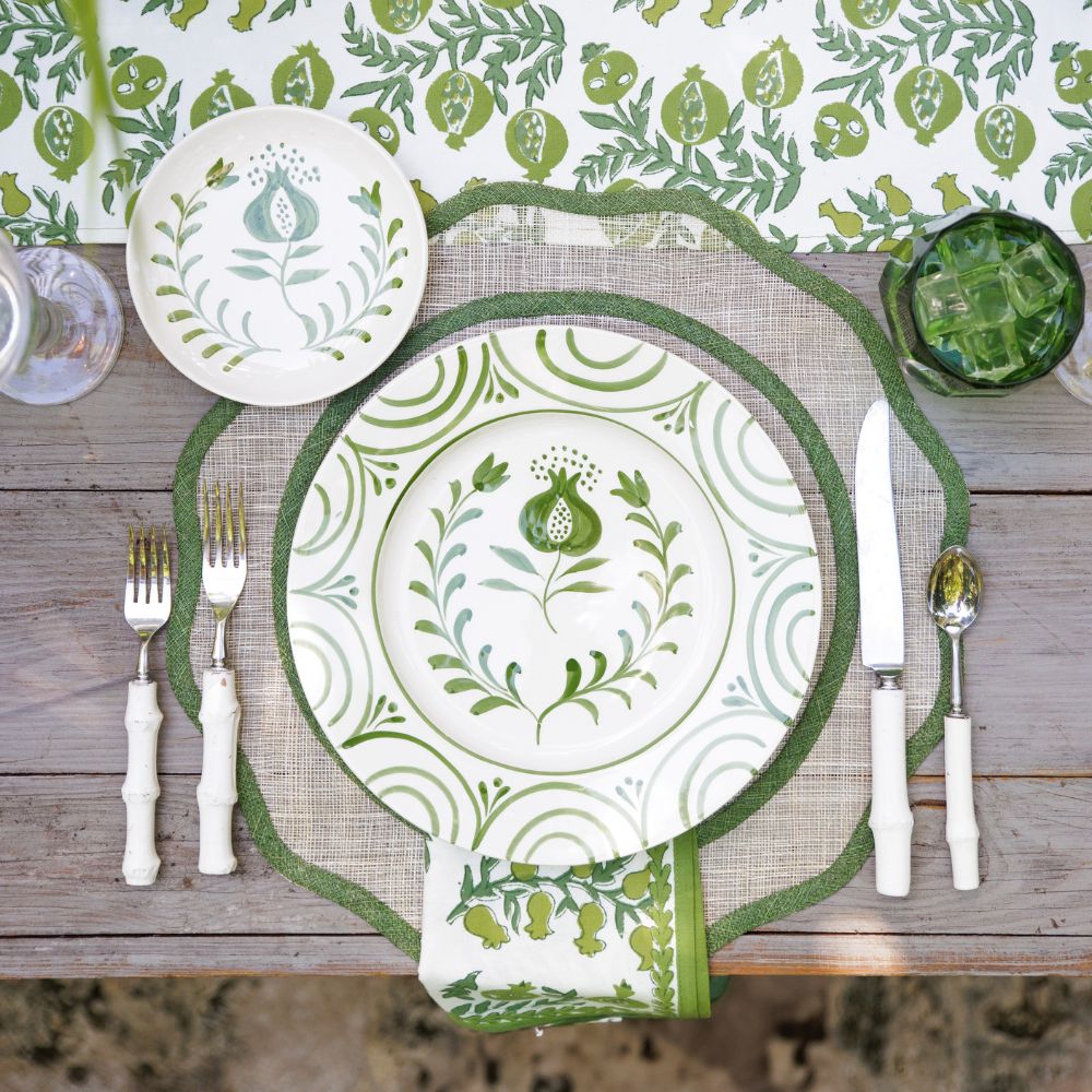 Green Rice Paper Scallop Placemat 