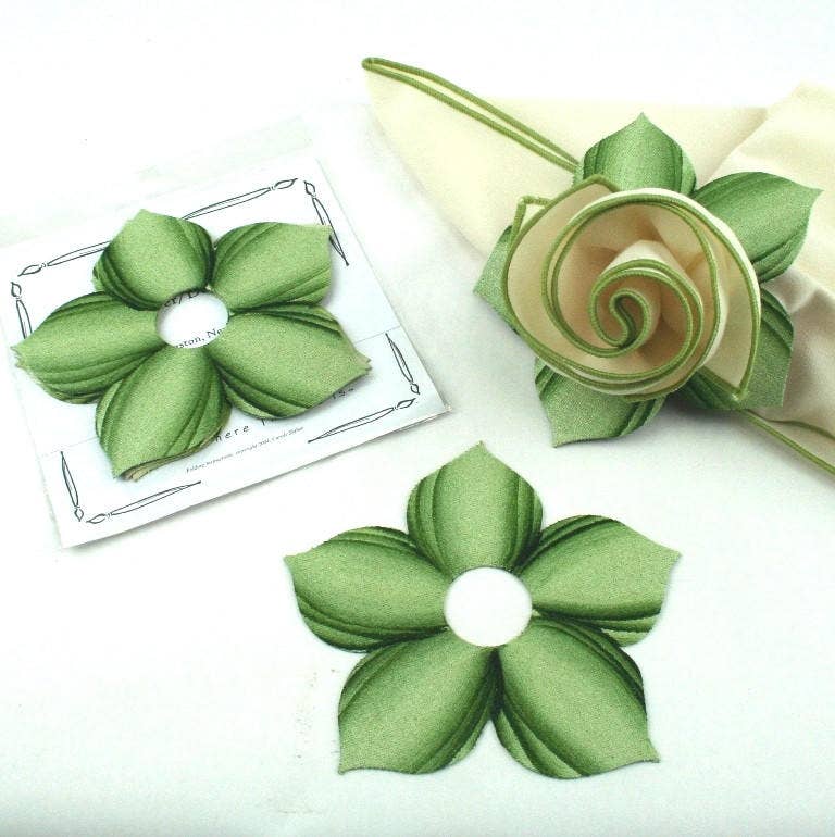 Hand Painted Mint/Pine Bouquet Napkin Ring - Set of 4